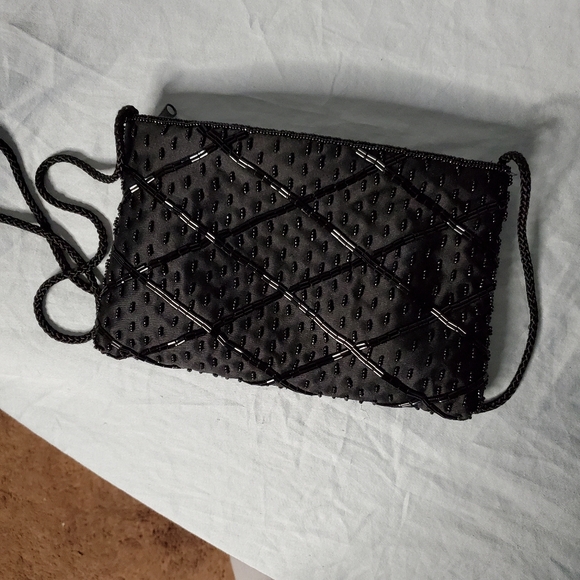 Valerie Stevens handmade beaded bag with long strap - Picture 6 of 7